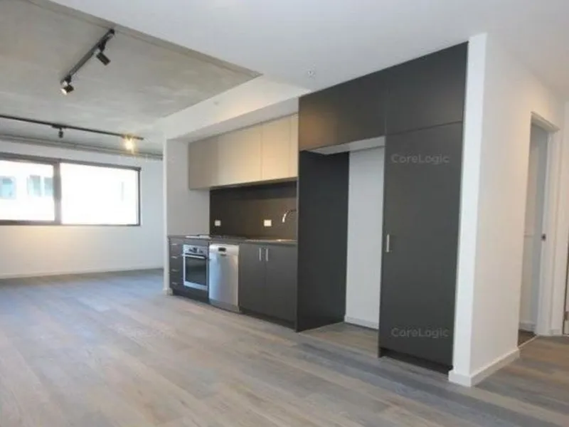 Serene and Contemporary Riverside Lifestyle