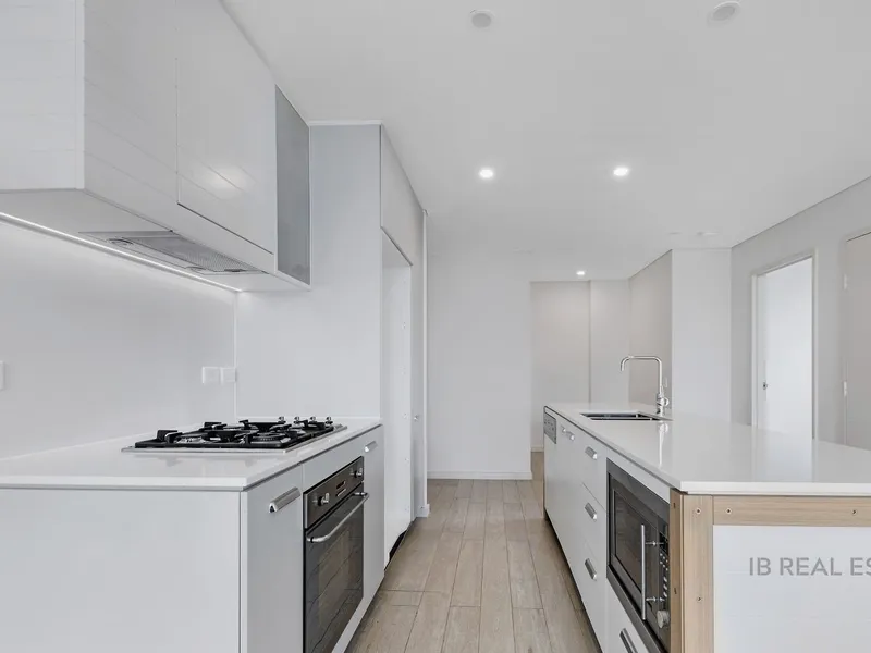 Luxury water front 2 Bedroom Apartment