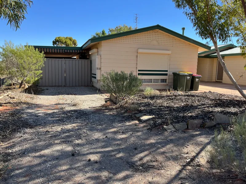 Tidy 2 Bedroom Home
