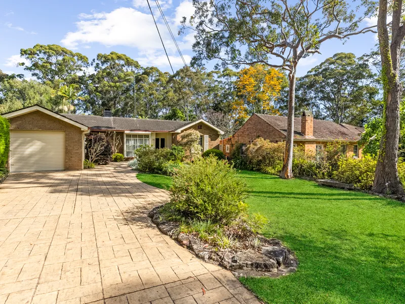 IMMACULATELY PRESENTED 3 BEDROOM FAMILY HOME