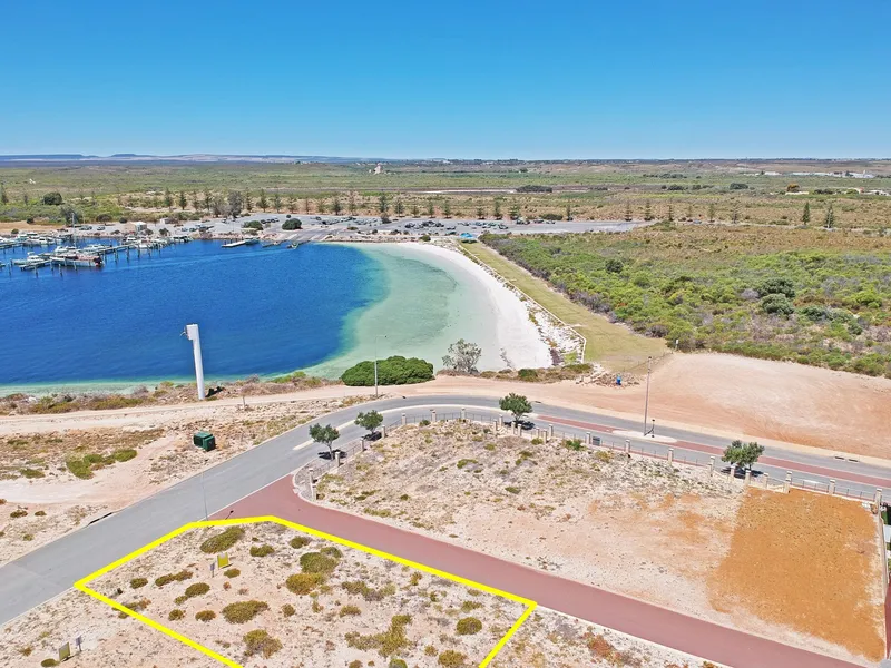 Magnificent Marina Views!