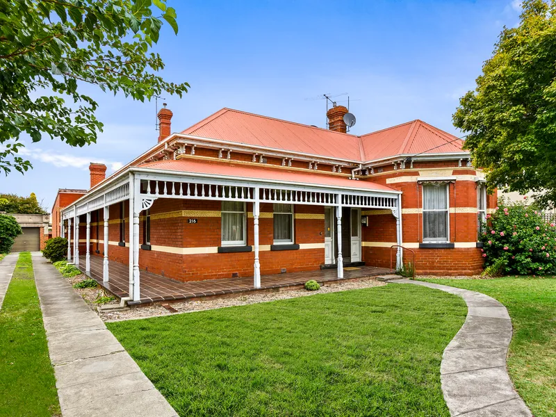 Substantial Victorian on Significant Land Holding