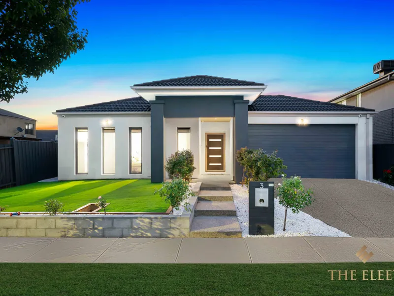 STUNNING EAST FACING SINGLE STOREY HOME IN THE HEART OF WILLIAMS LANDING!!! (land size 531m2)