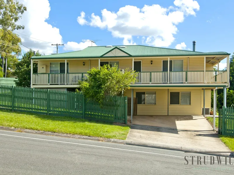 Make it Hamptons or Leave its Charm - A Whopping Big Family Home or Investors Delight!