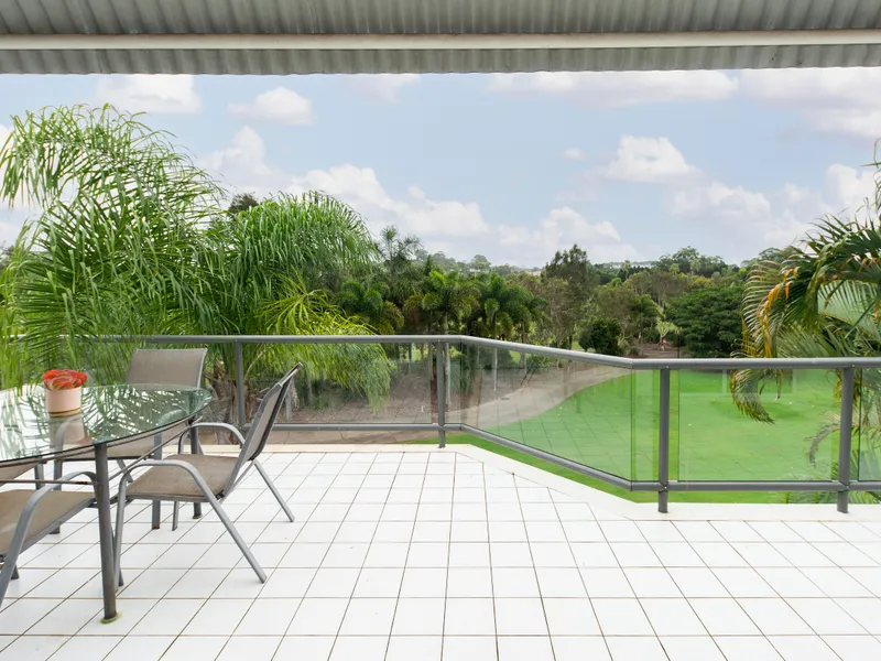 Picturesque Apartment with Golf Course Views