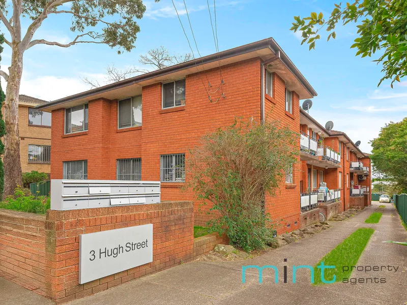 Exceptional 140m² Unit with Unique Courtyard Access