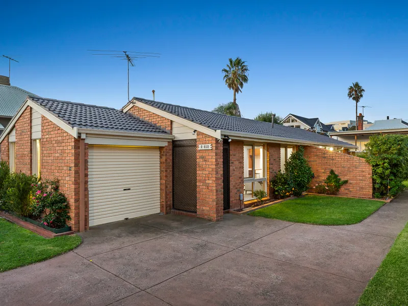 A Perfect Lifestyle Property To Treasure By The Beach