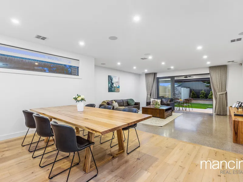 PRESTIGE 3 STOREY 50 SQUARE BEACHSIDE LIVING