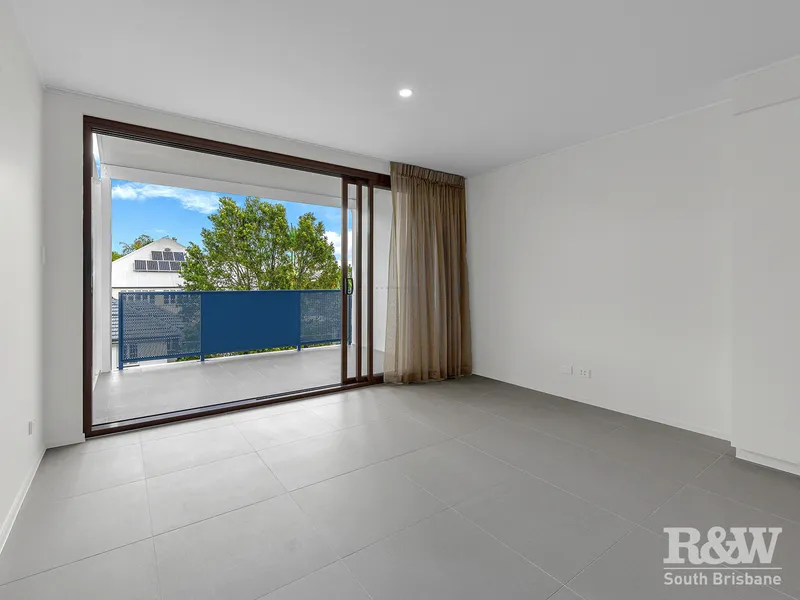 Modern Stylish Two Bedroom In A Prime Location!
