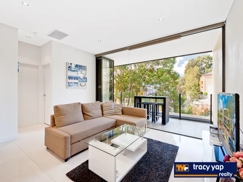 Impeccable Apartment In A Boutique Complex