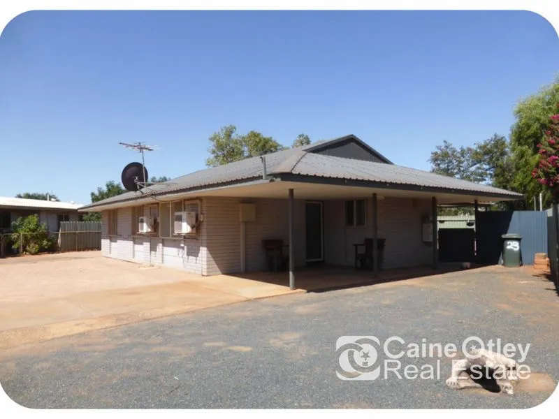3 Bedroom house with mass parking area