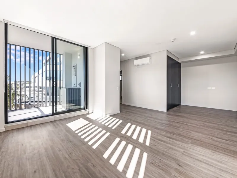 LUXURIOUS BRAND NEW STUDIOS IN THE HEART OF KOGARAH