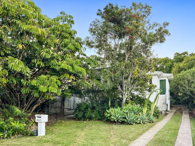 FAMILY HOME IN IDEAL LOCATION