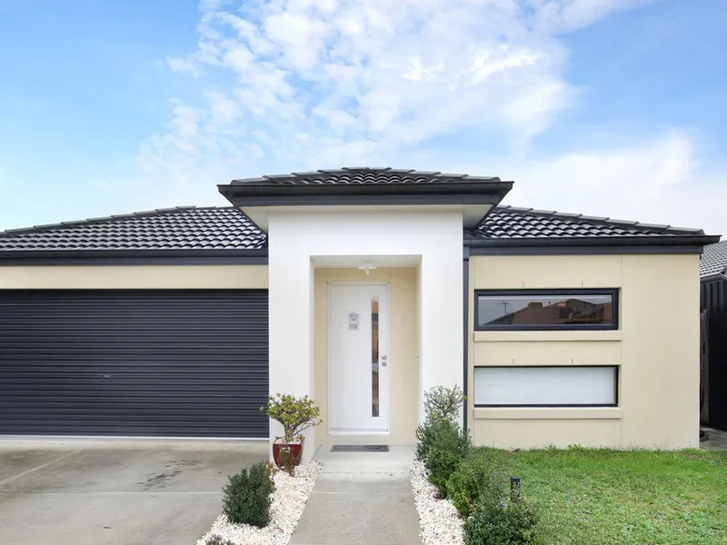 Gorgeous 4 bedroom in quiet court location!