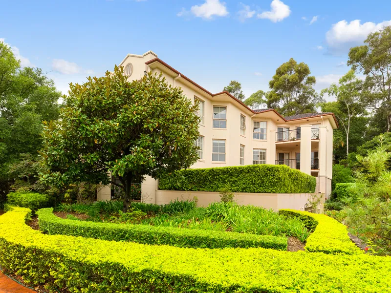 Impressive Designer Apartment of Space & Privacy