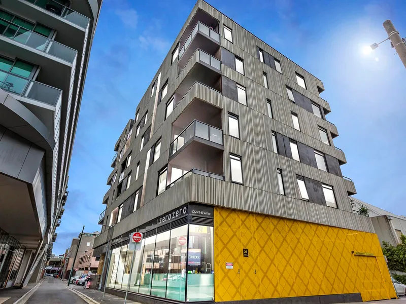 Spoil Your Inner Fashionista and Foodie With This Lifestyle Positioned Apartment