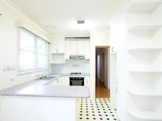 Great Garden Living Unit in Carnegie
