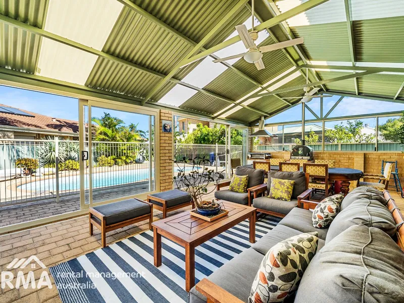 Large Resort-style Home by the Sea