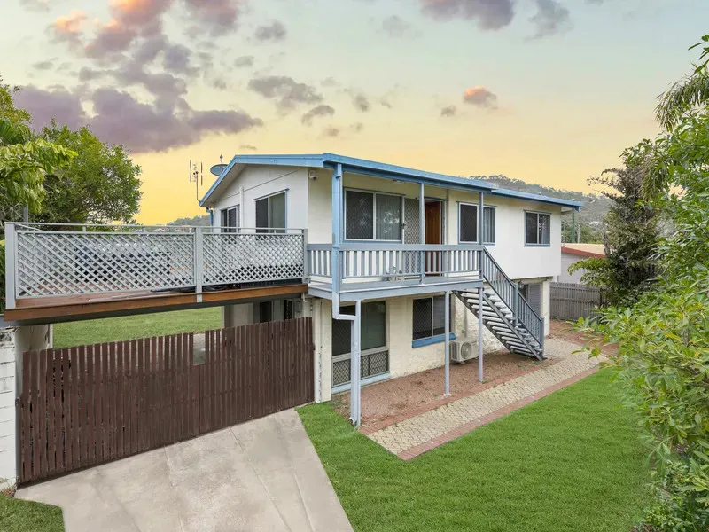 600 SQM BLOCK-3BRM, HIGHSET, POTENTIAL DUAL LIVING, VIEWS, SPACIOUS DECK, BRILLIANT LOCATION-$390K