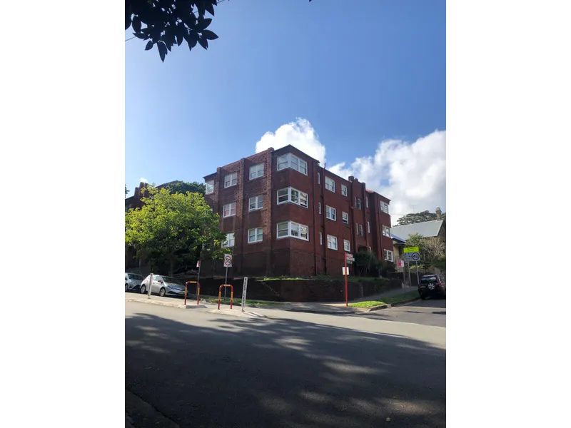 TWO BEDROOM GROUND FLOOR APARTMENT (PET FRIENDLY)