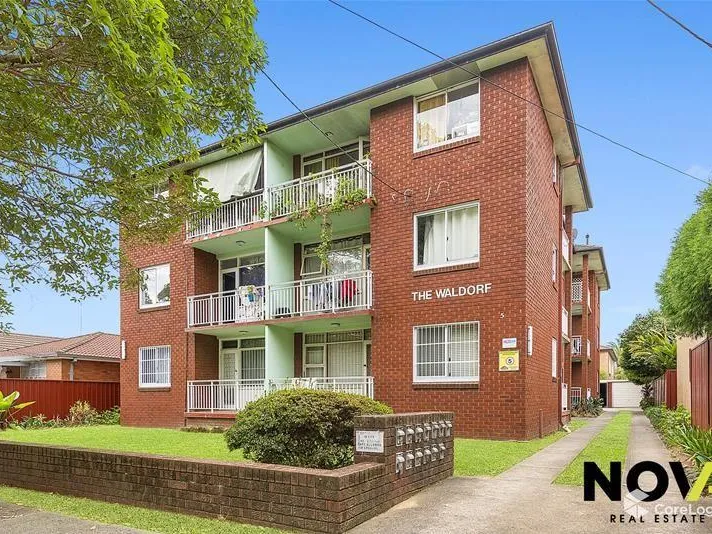 4/5 Fourth Avenue Campsie