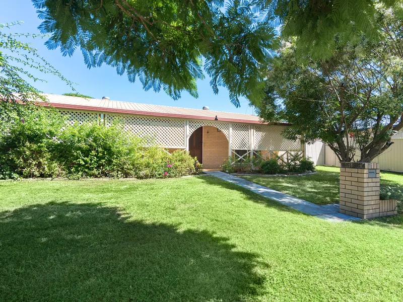 Affordable Lowset, Ultra-Convenient Location