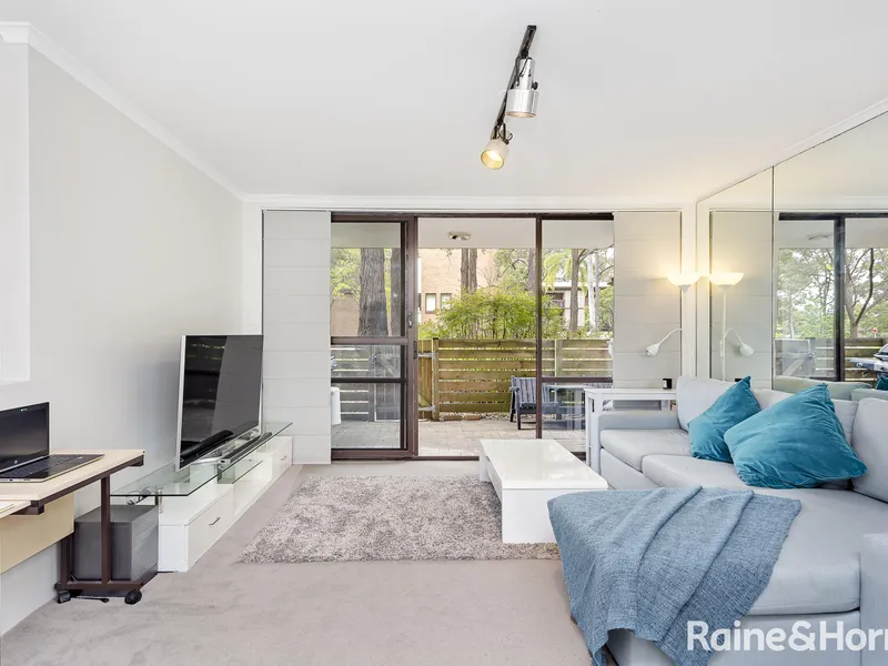 Easy-care ground-floor unit in a prime location