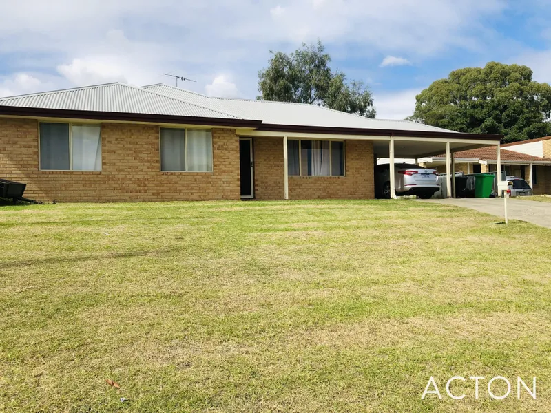 IMMACULATE FAMILY HOME IN FARMING COMMUNITY!