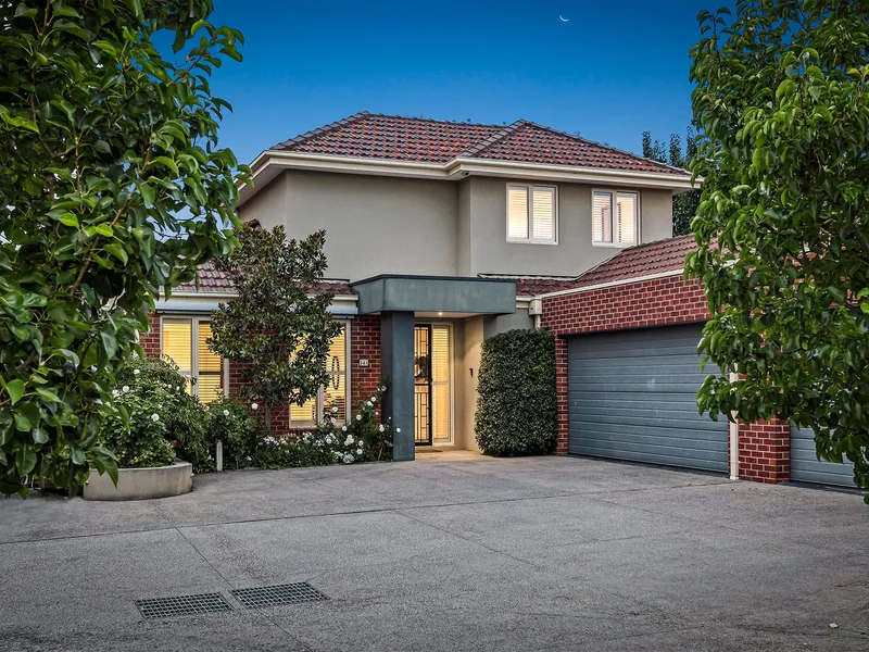 STUNNING TOWN RESIDENCE IN POPULAR SPOT