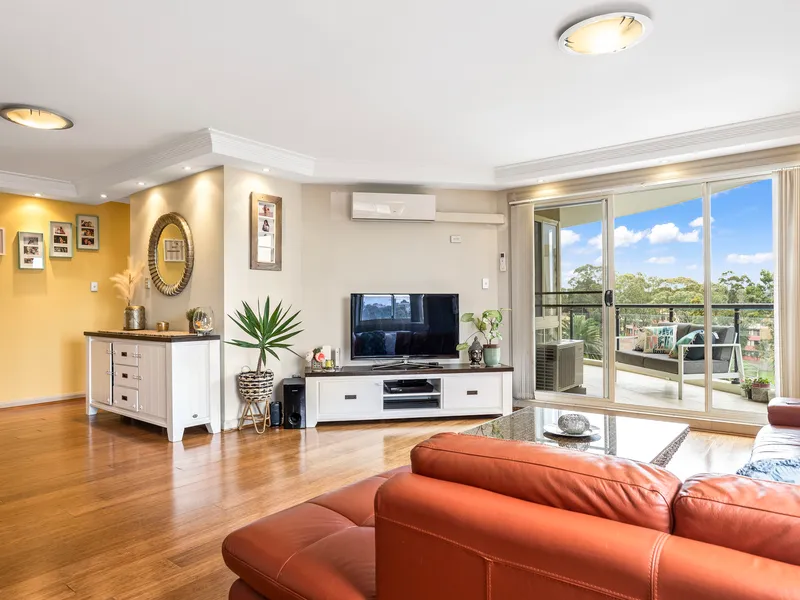 Modern and stunning - North facing large two-bedroom apartment facing the swimming pool