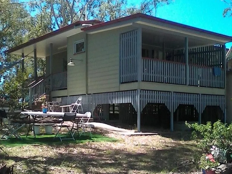 Beautiful and peaceful 5 acres with house