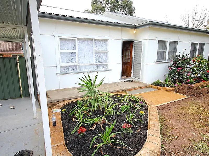 Neat 4 Bedroom