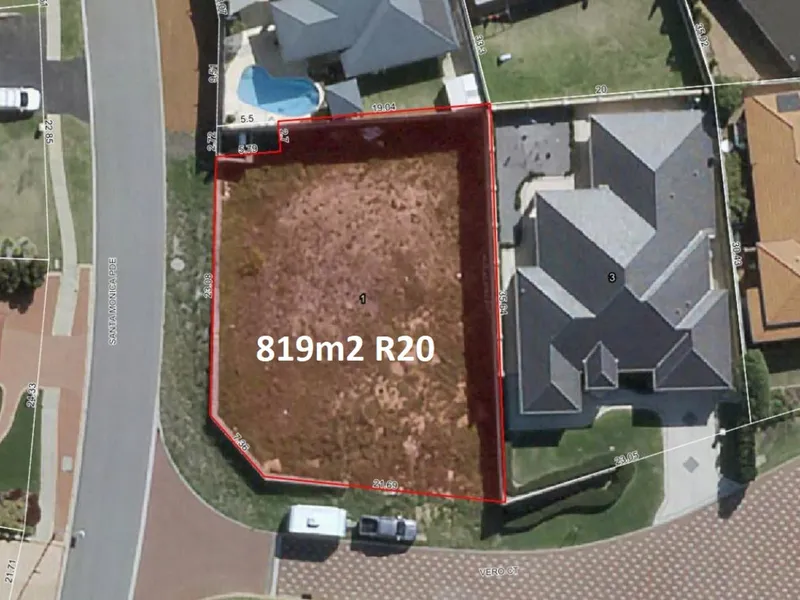 Prime 819m2 Green Title Land