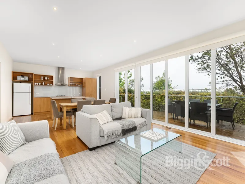 SPACIOUS FAMILY HOME – FULLY FURNISHED