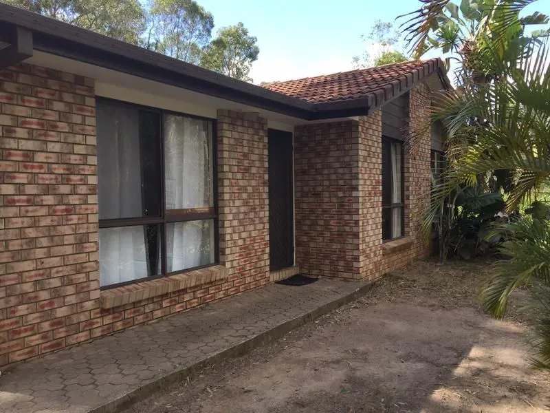 4 Bedroom Family home in Warner