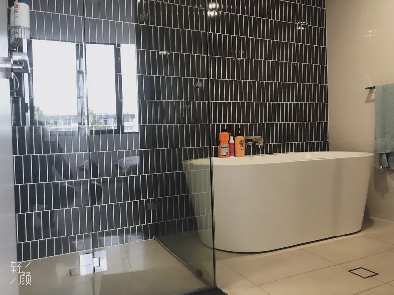 Fully Furnished! Brand new! 2 bedroom 2 bathroom! Meriton Apt