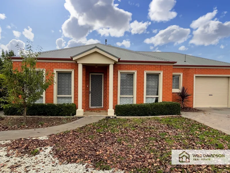 Spacious townhouse with large yard