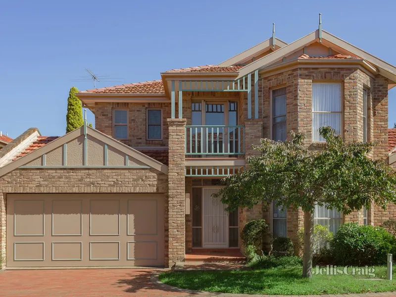 Unrivalled Barrington Rise Quality & Prestige in Donvale