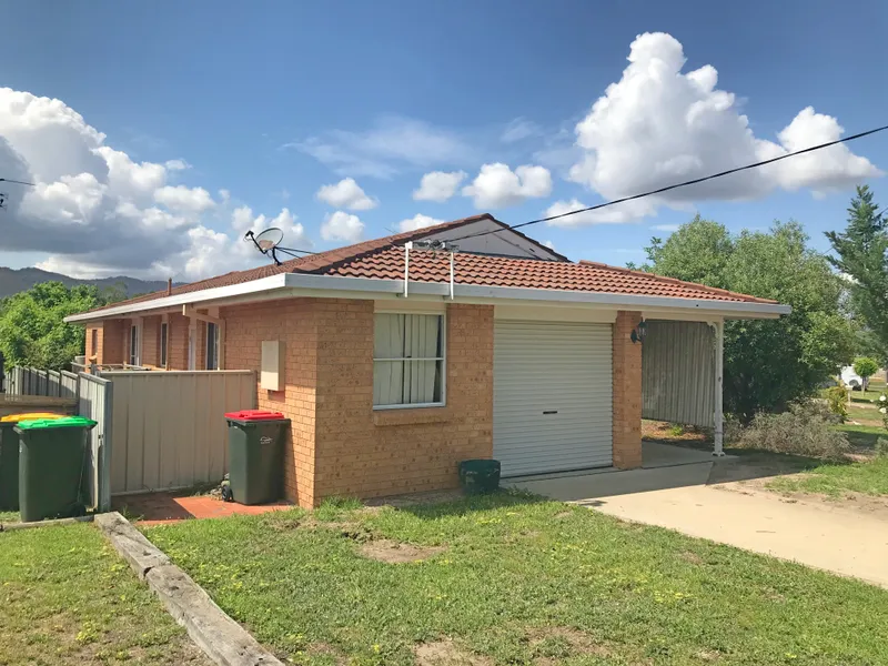 Quiet, Cul De Sac Living...