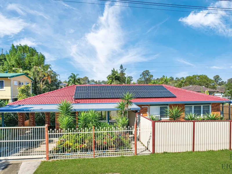 IMMACULATE LOWSET FAMILY HOME + Dual Key Two Bedroom Granny Flat!