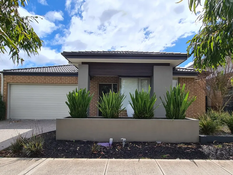 Ex-Display Home with immaculate finishes.
