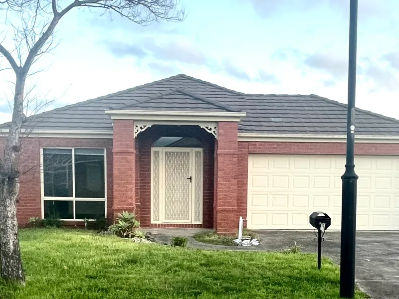 Family Home in Picturesque Location