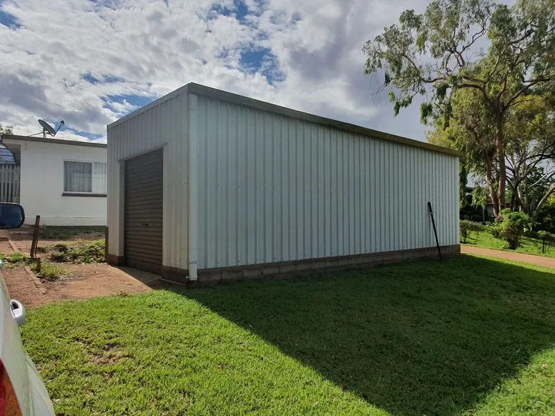 GREAT FAMILY HOME? OR RENTAL OPPORTUNITY, THE CHOICE IS YOURS!