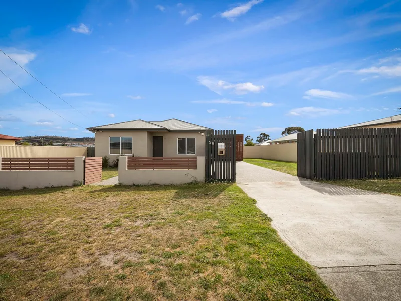 Bright – Sunny – Modern