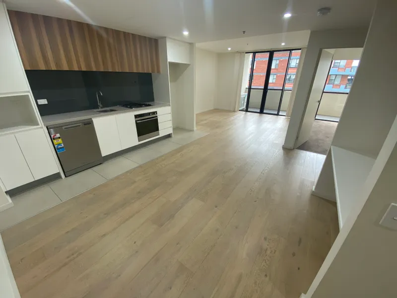 Great Location! New Apartment 1 Bedrooms For Lease