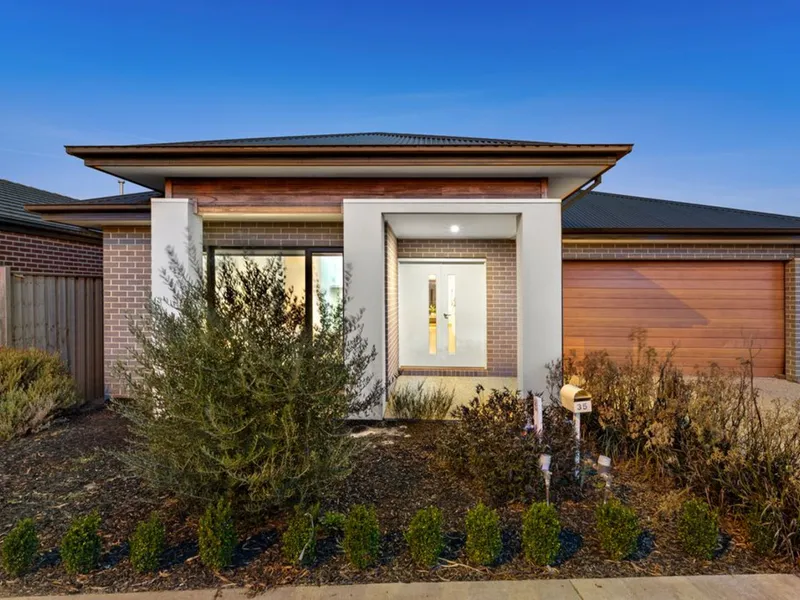 Contemporary, class & convenience to tick all your boxes!