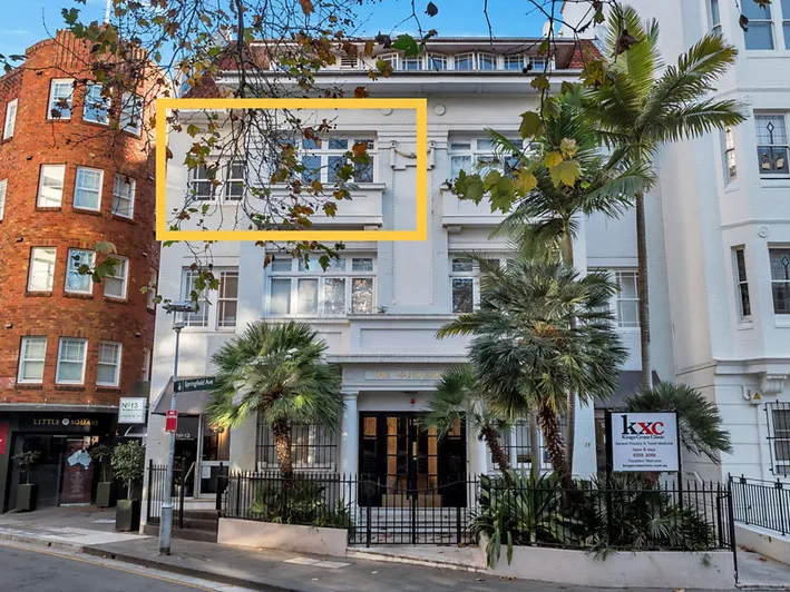 Fully Furnished Majestic Art Deco Haven In ‘Vanderbilt’, Prime Potts Point Location