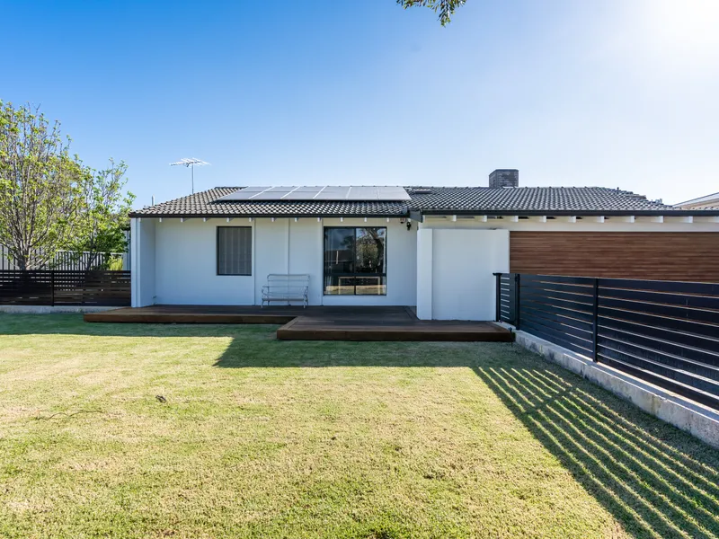 Contemporary Comfort on the Corner!