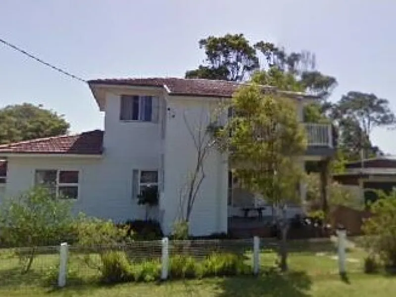 SWEEPING WATER VIEWS 