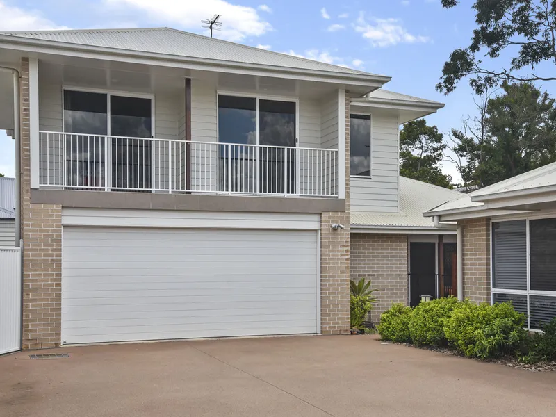 'Parkside' - Quality Built Arden Vale Townhouse in Ultra-convenient East Side Location